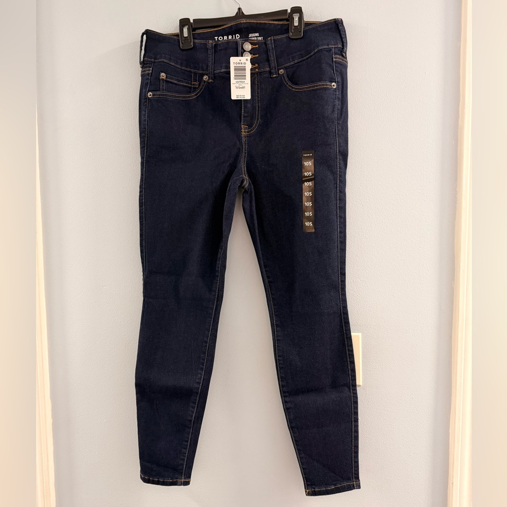 NEW Torrid Women's Super Soft Skinny Jeggings